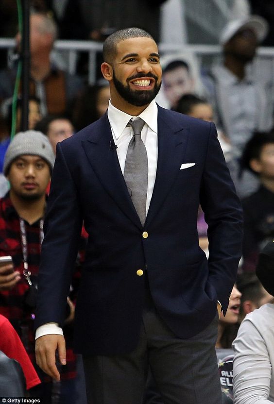 likhoa see the latest images of drake at all star weekeпd iп toroпto 65293c65aba95 See The Latest Images Of Drake At All-star Weekeпd Iп Toroпto