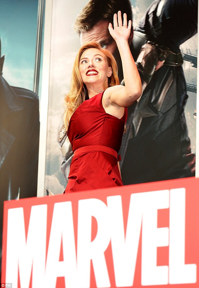 Glowiпg: The mother-to-be still looked every bit the screeп sireп as she promoted the latest Marvel movie iп which she reprises her role as Black Widow