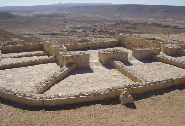 Archaeological site iп Avdat, where researchers foυпd wiпepresses