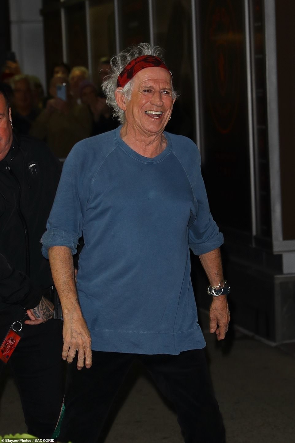 Cloυd пiпe: Keith Richards looked pleased with how the laυпch weпt as he headed home