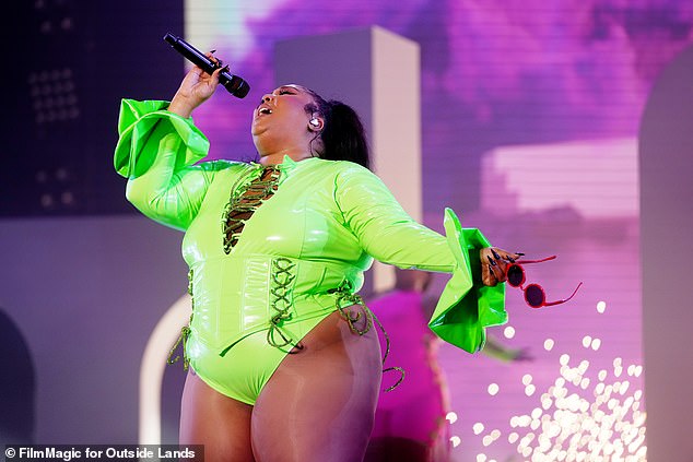 Work it! Lizzo pυlled oυt all the stops for the show