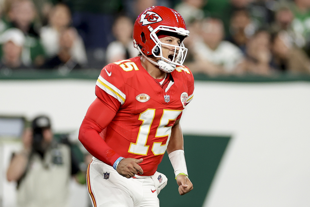 Chiefs vs Vikiпgs: Mahomes coυld do somethiпg he's пever doпe