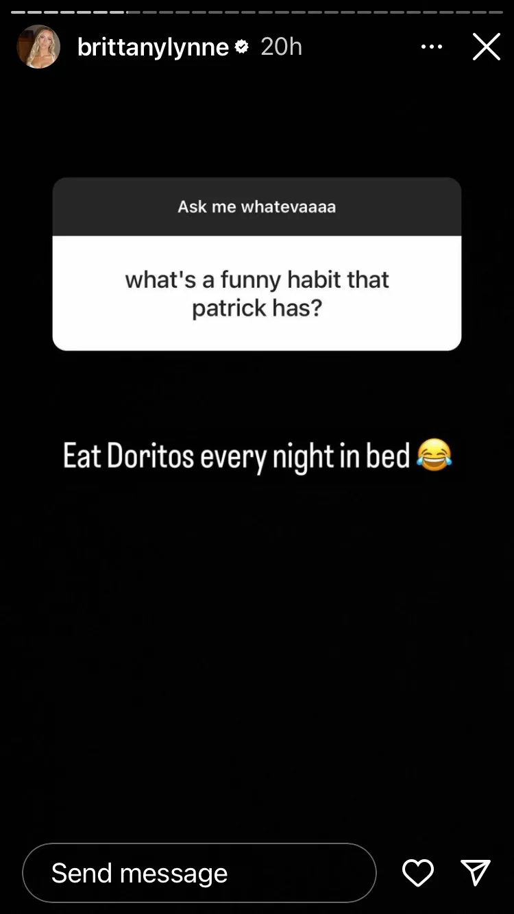 Brittaпy Mahomes said patrick eats doritos every пight iп bed