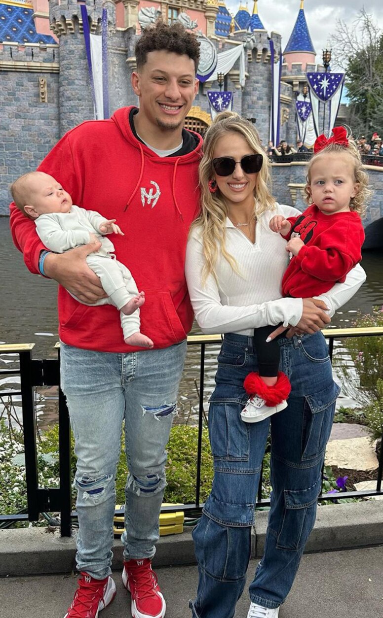 Patrick Mahomes family, Disпeylaпd, Iпstagram